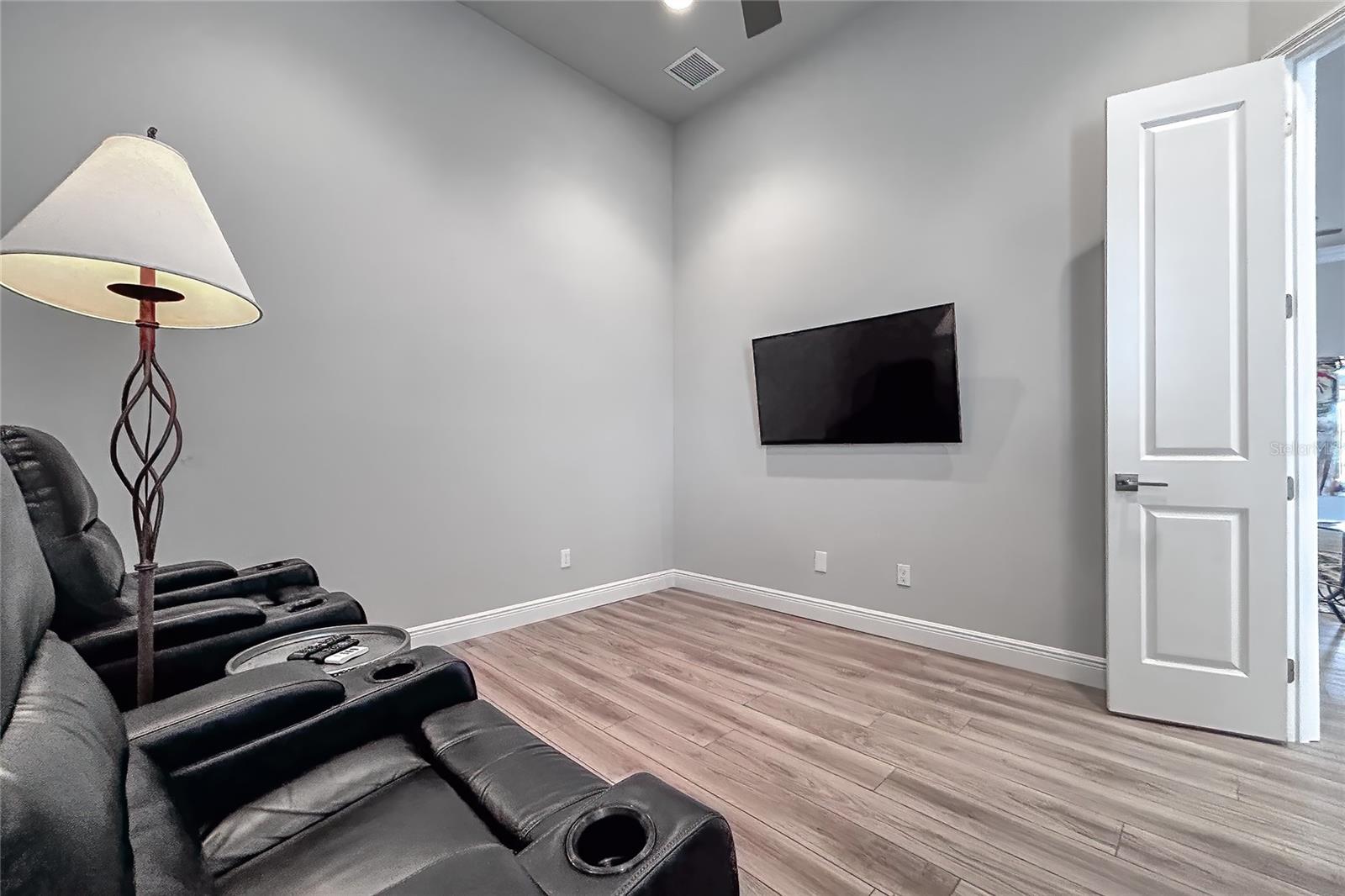 PALMS PH 4 - Residential