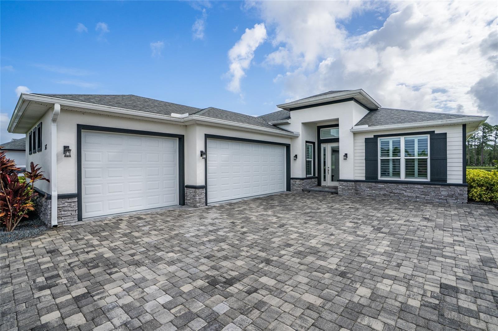 PALMS PH 4 - Residential