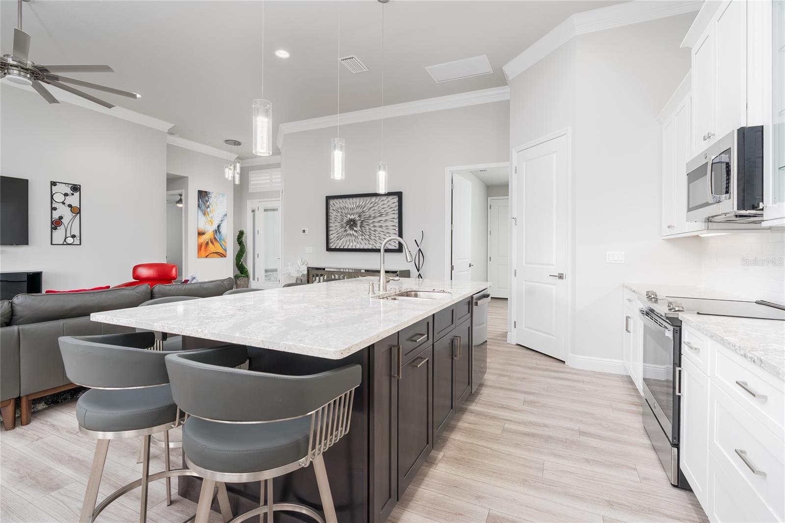 PALMS PH 4 - Residential
