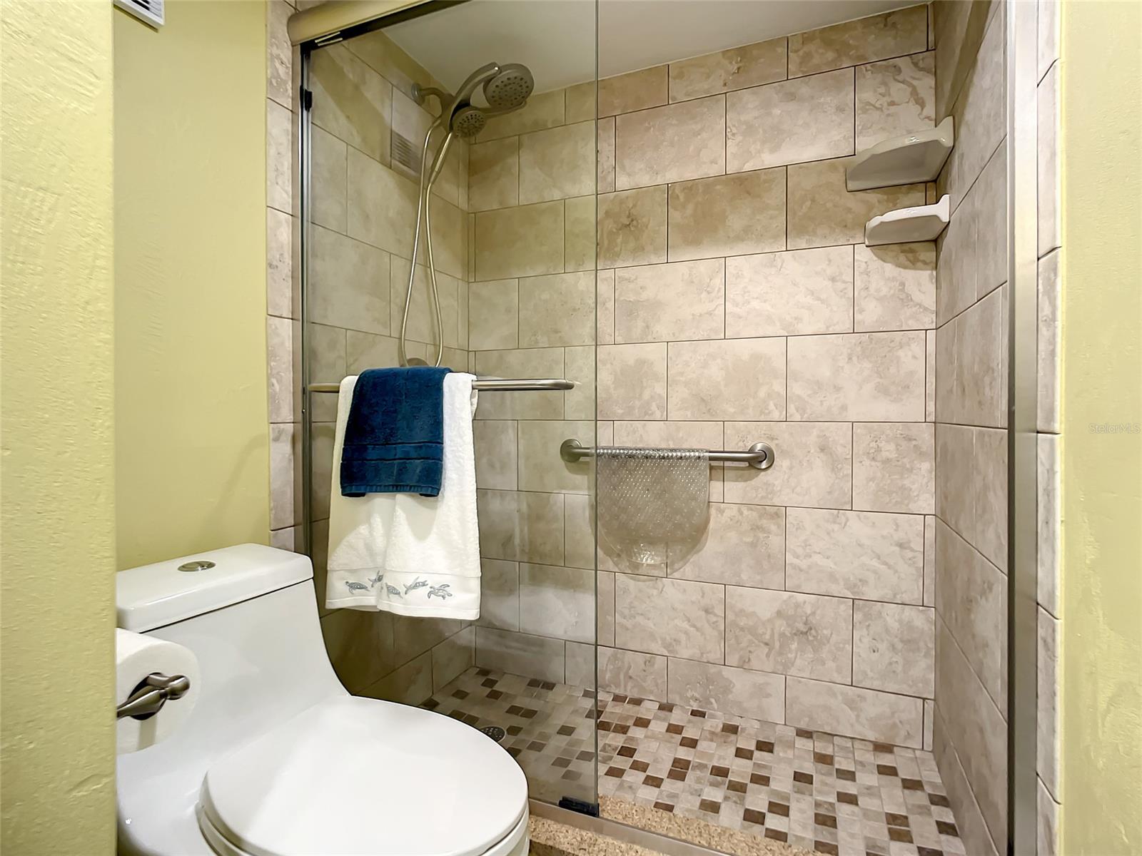 Seascape Towers Condo Ph 01 - Residential