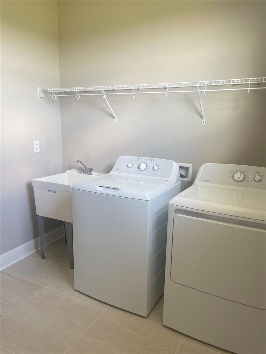 RIVERSIDE PRESERVE PH 1 - Residential Lease