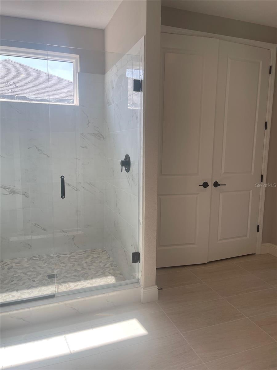 RIVERSIDE PRESERVE PH 1 - Residential Lease