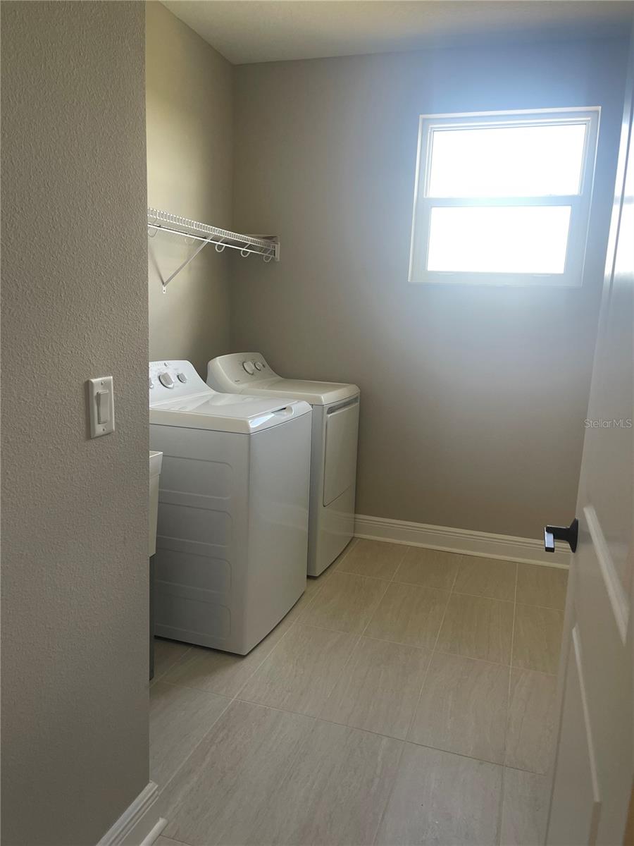 RIVERSIDE PRESERVE PH 1 - Residential Lease