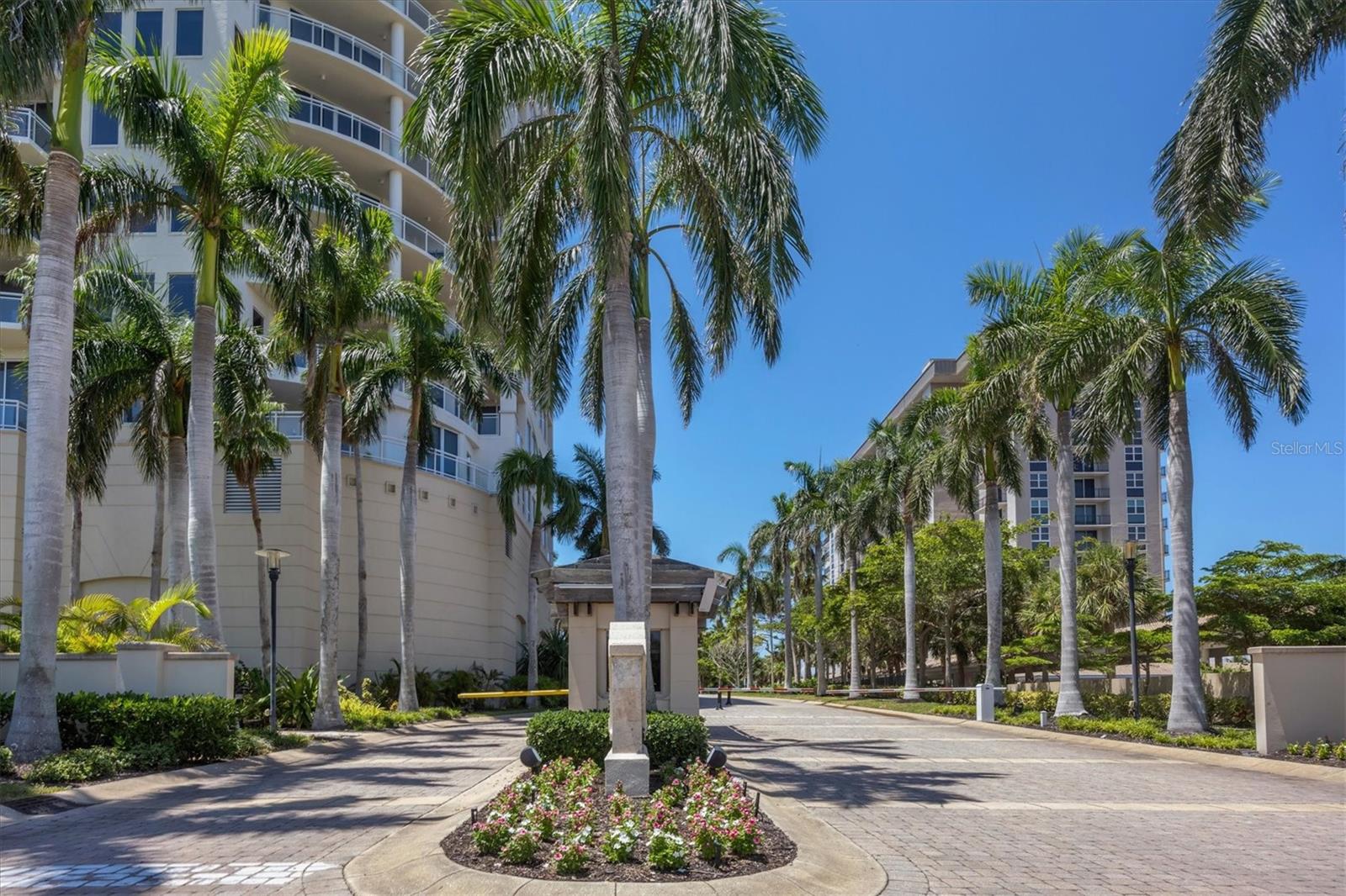 THE BEACH RESIDENCES - Residential