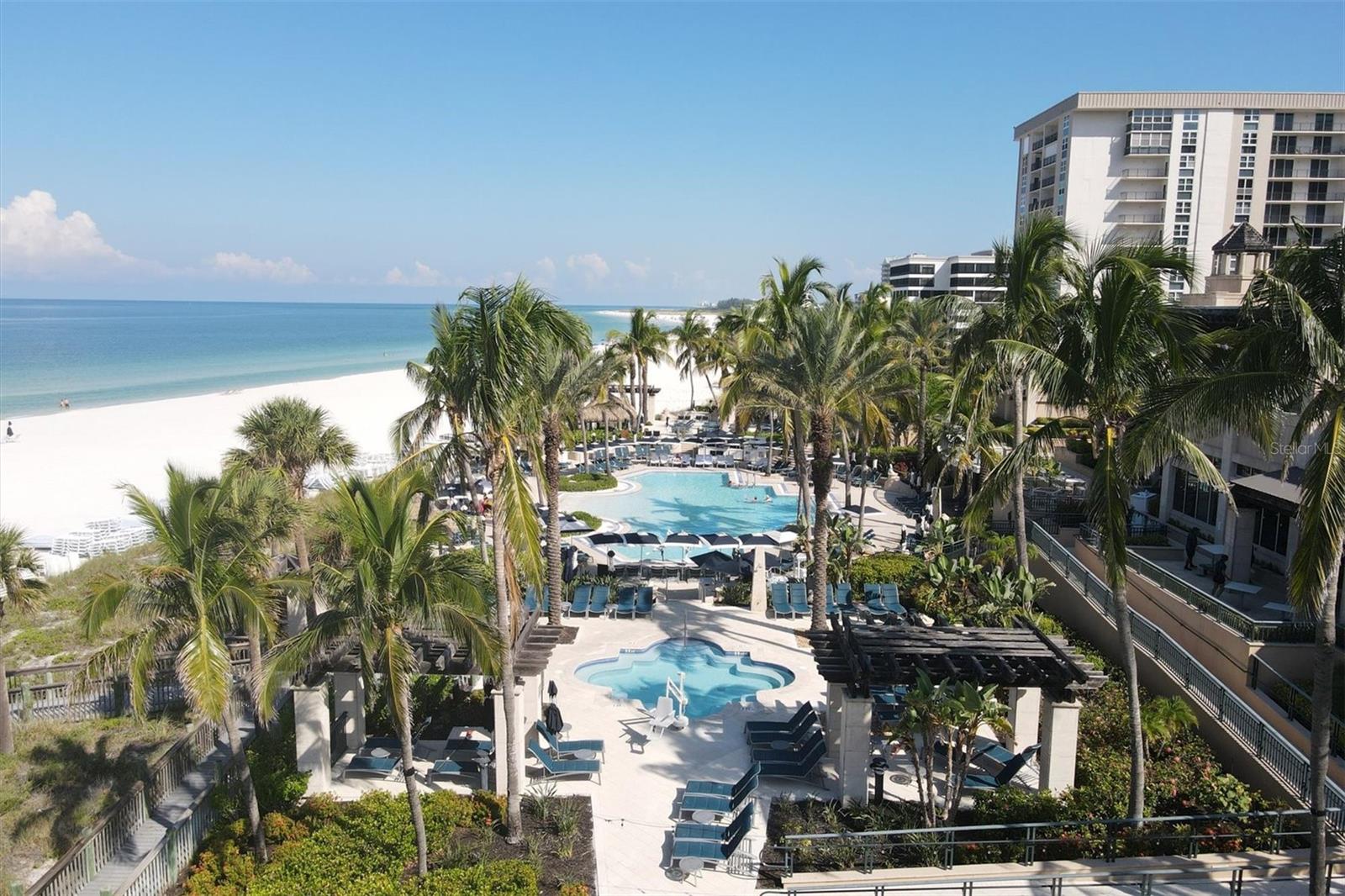 THE BEACH RESIDENCES - Residential