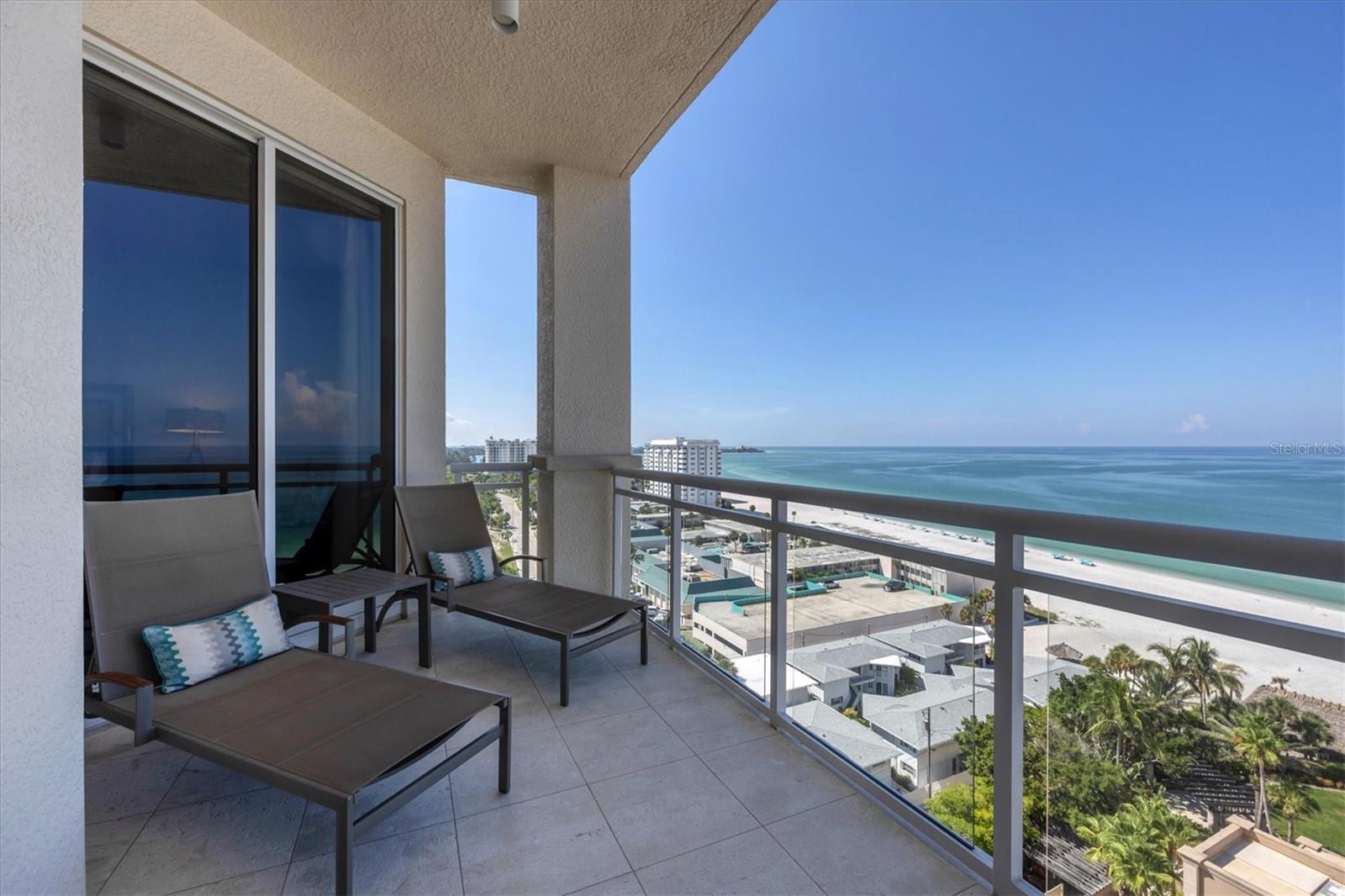 THE BEACH RESIDENCES - Residential