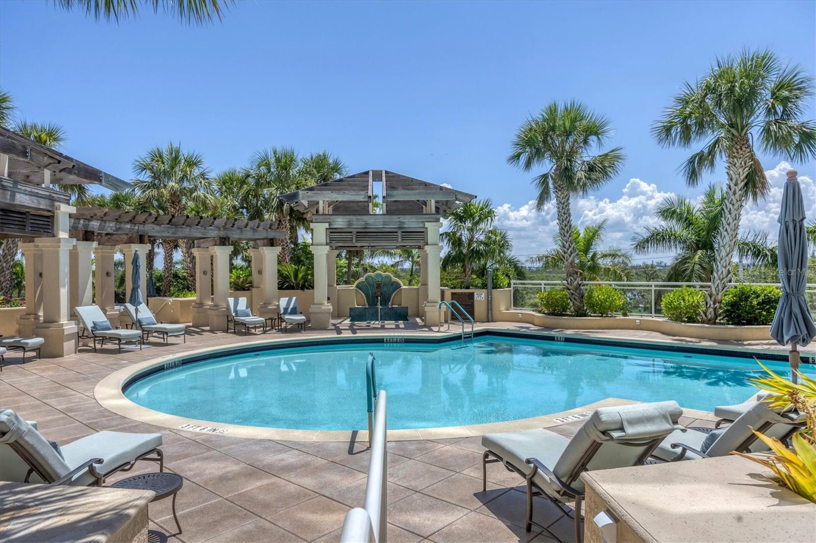 THE BEACH RESIDENCES - Residential