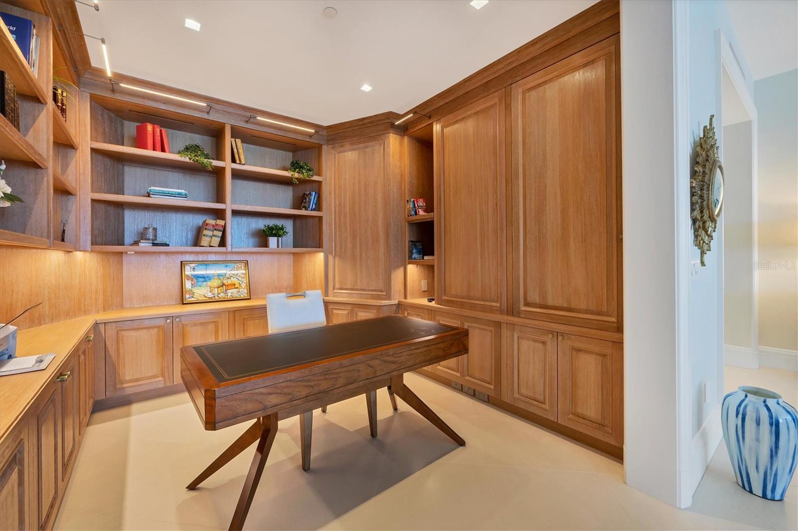 THE BEACH RESIDENCES - Residential