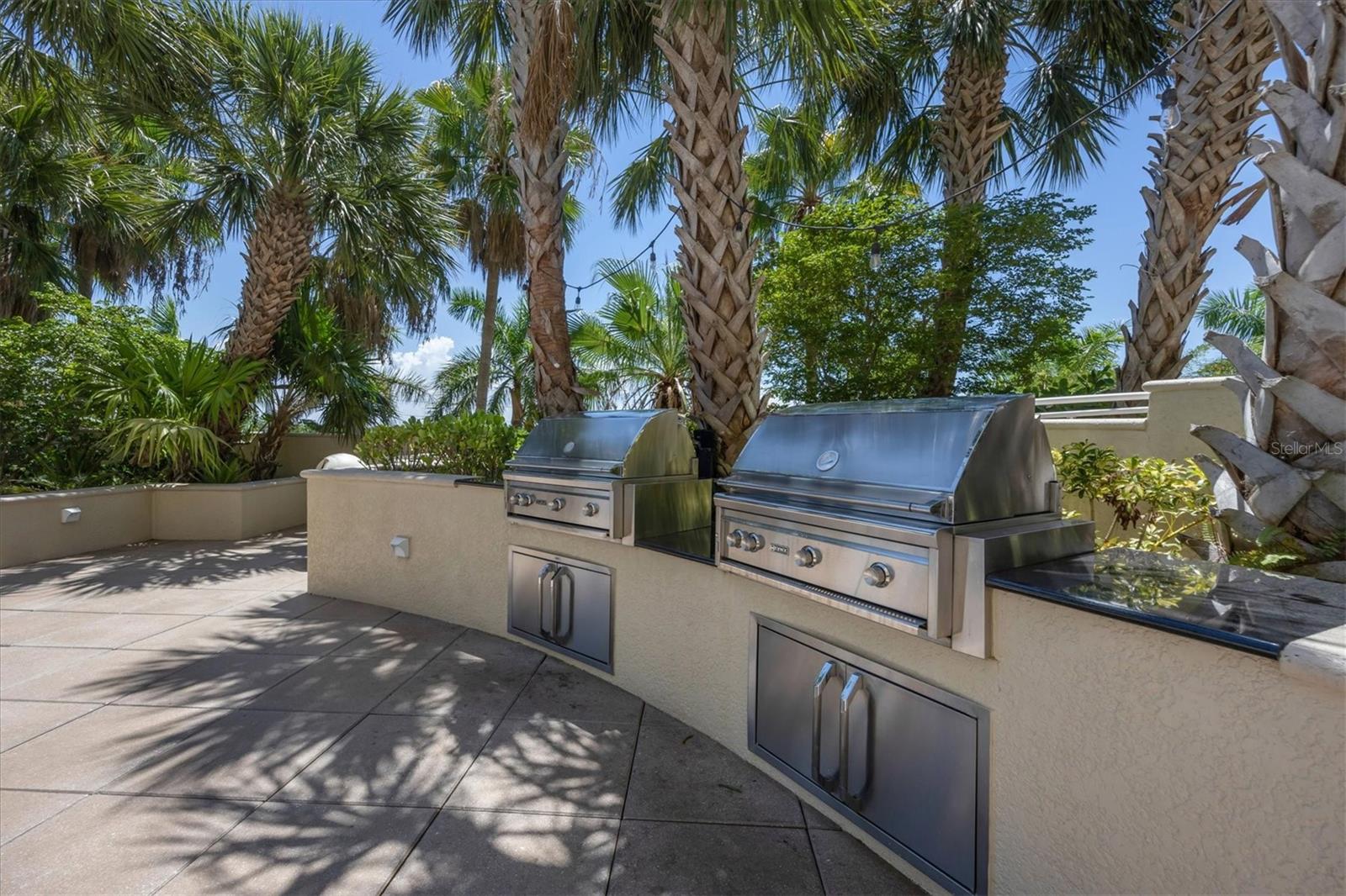 THE BEACH RESIDENCES - Residential