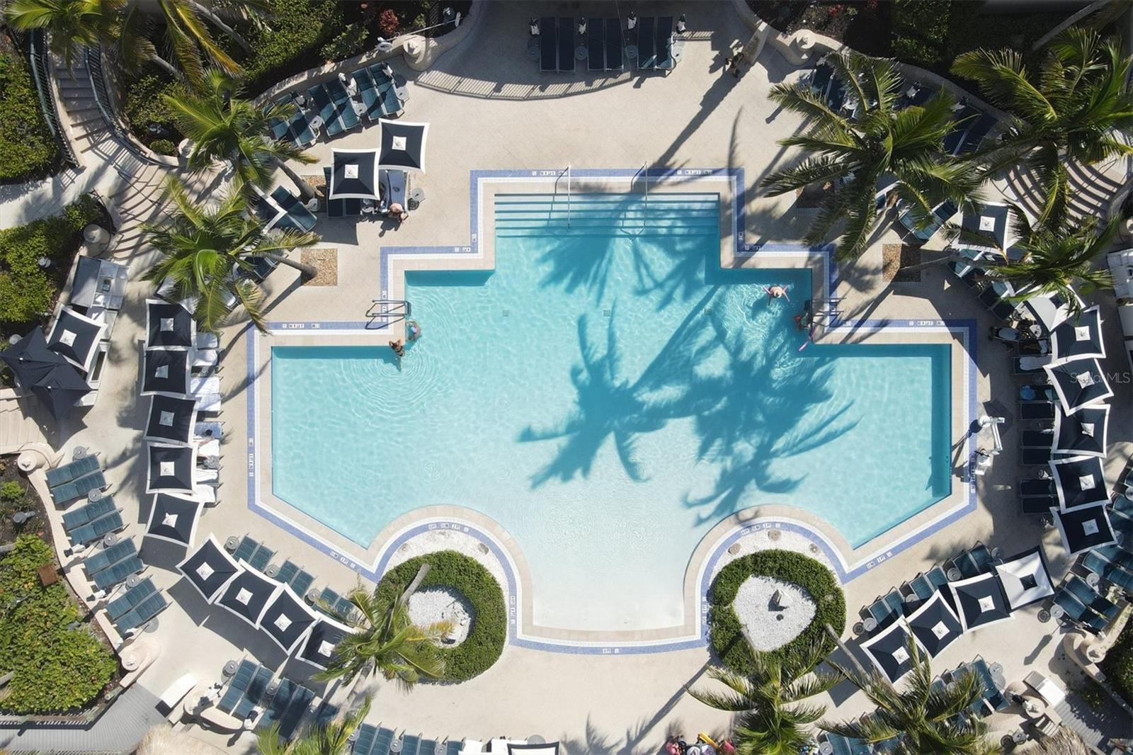 THE BEACH RESIDENCES - Residential