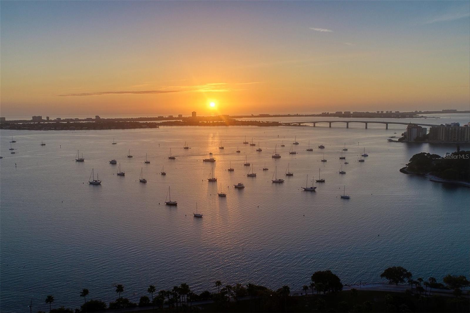 THE BEACH RESIDENCES - Residential