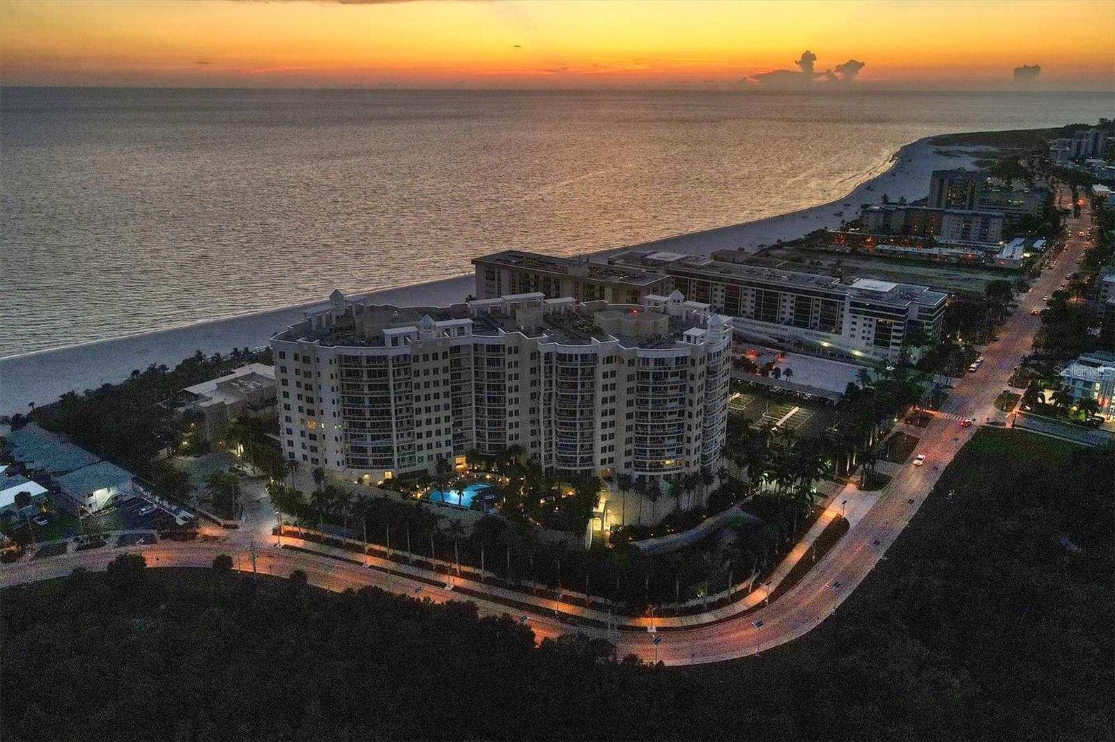 THE BEACH RESIDENCES - Residential