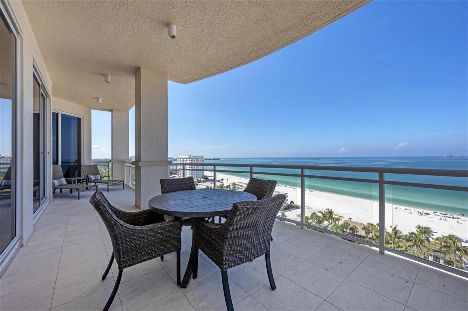 THE BEACH RESIDENCES - Residential