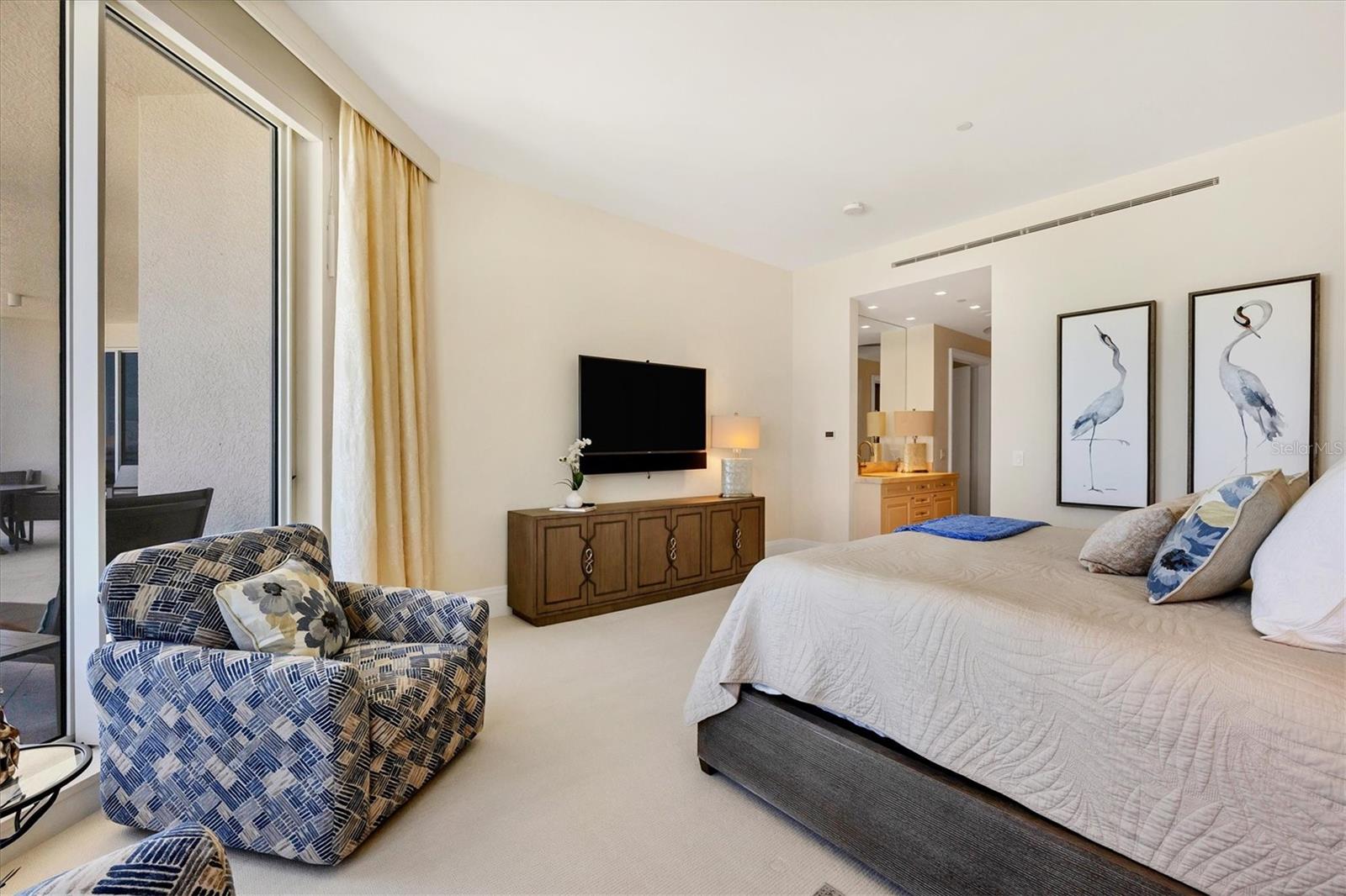 THE BEACH RESIDENCES - Residential