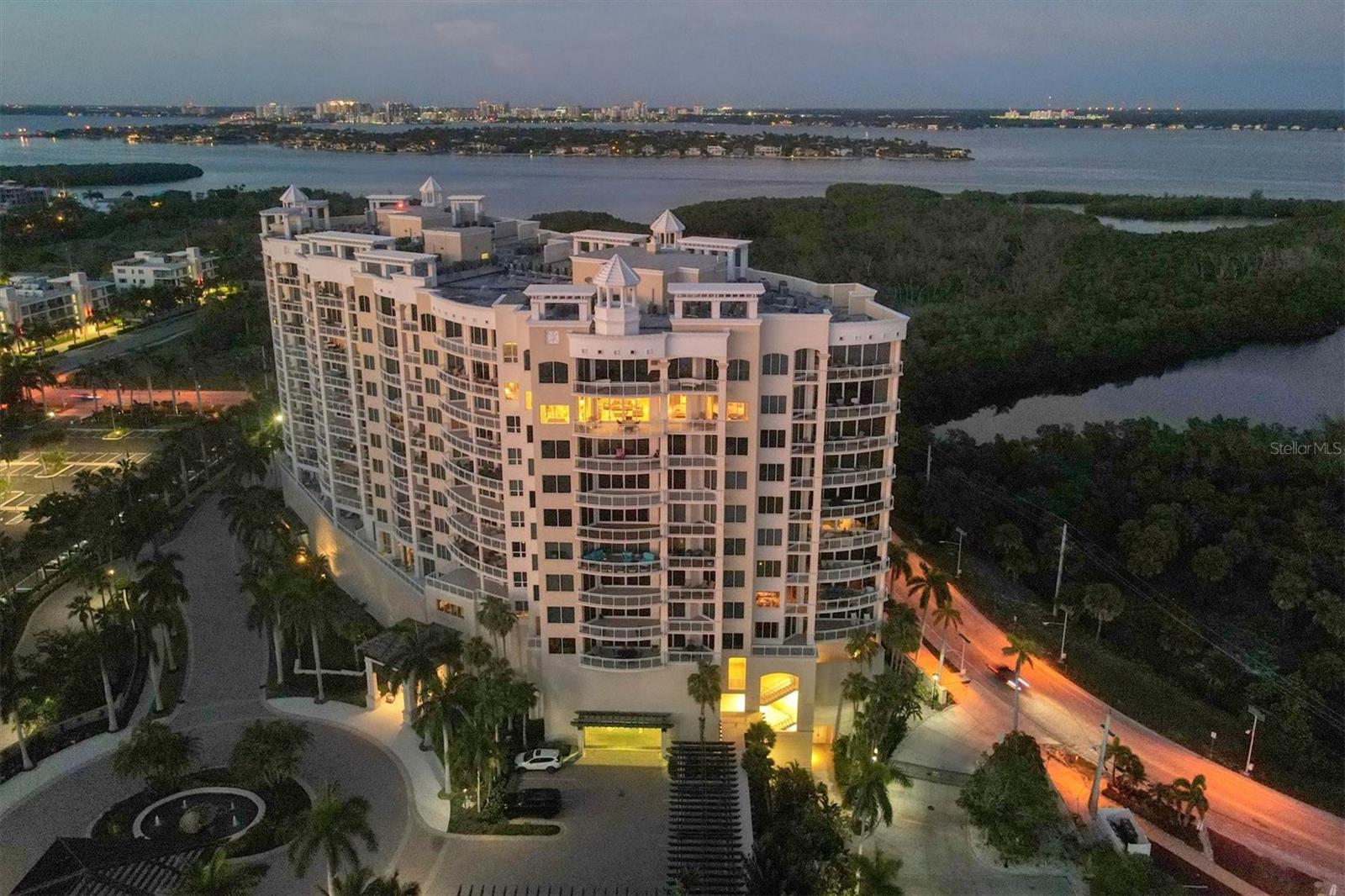 THE BEACH RESIDENCES - Residential