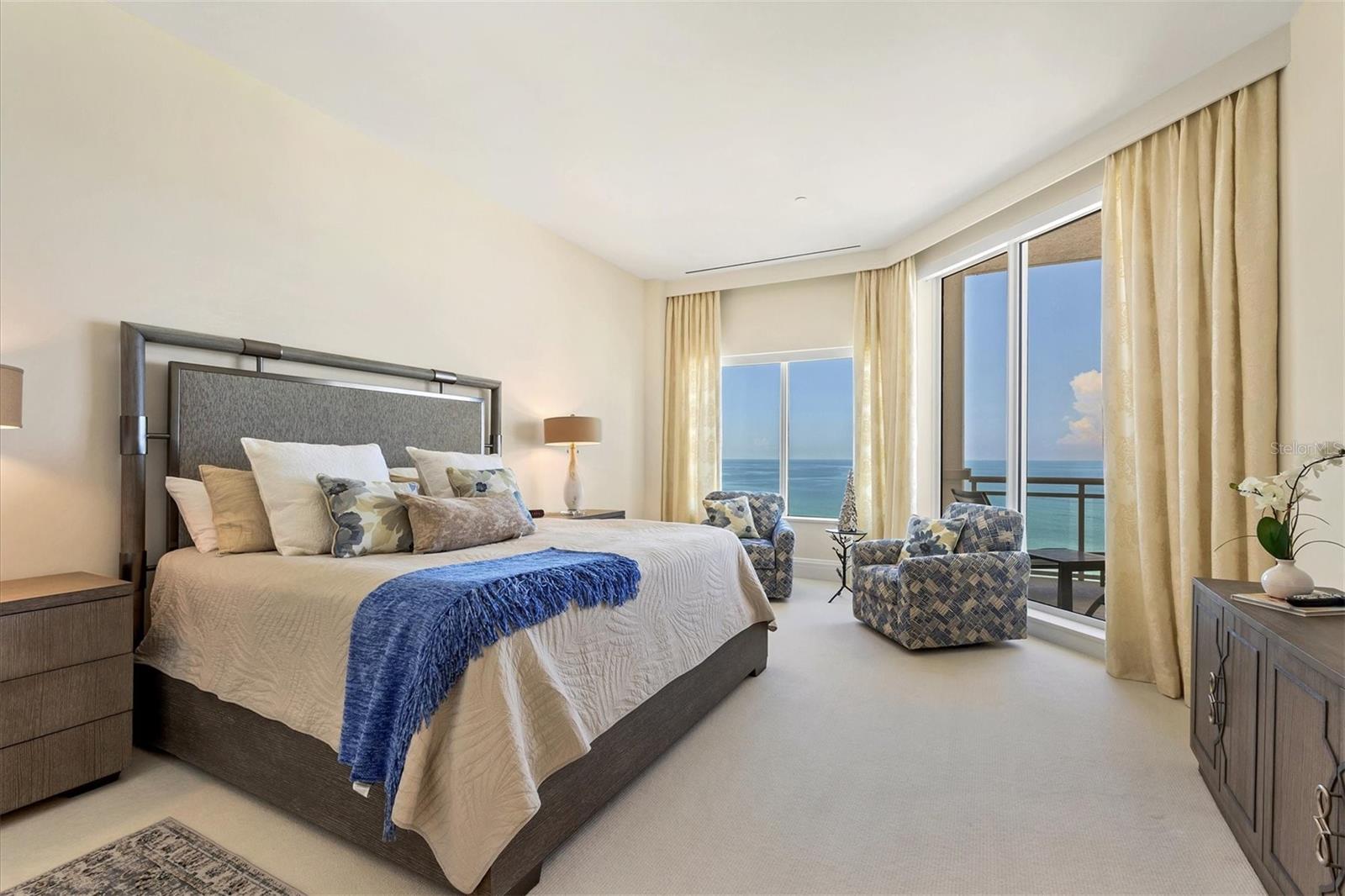 THE BEACH RESIDENCES - Residential