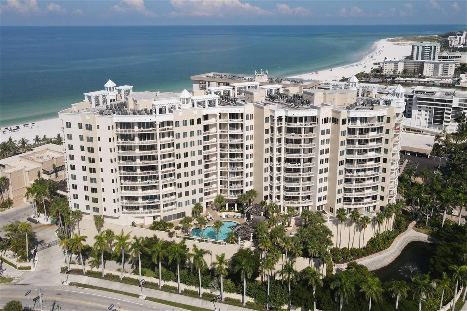 THE BEACH RESIDENCES - Residential