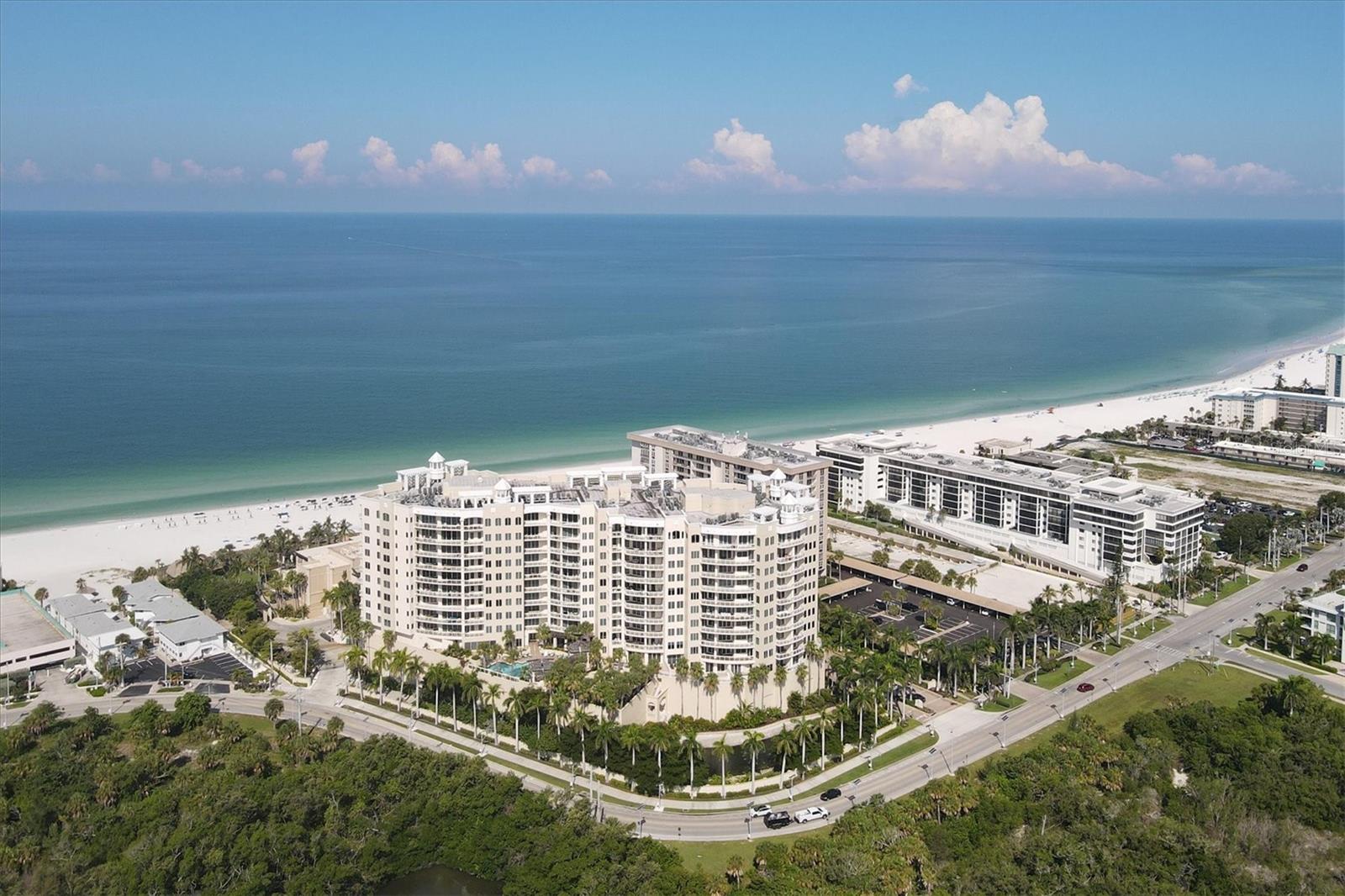 THE BEACH RESIDENCES - Residential