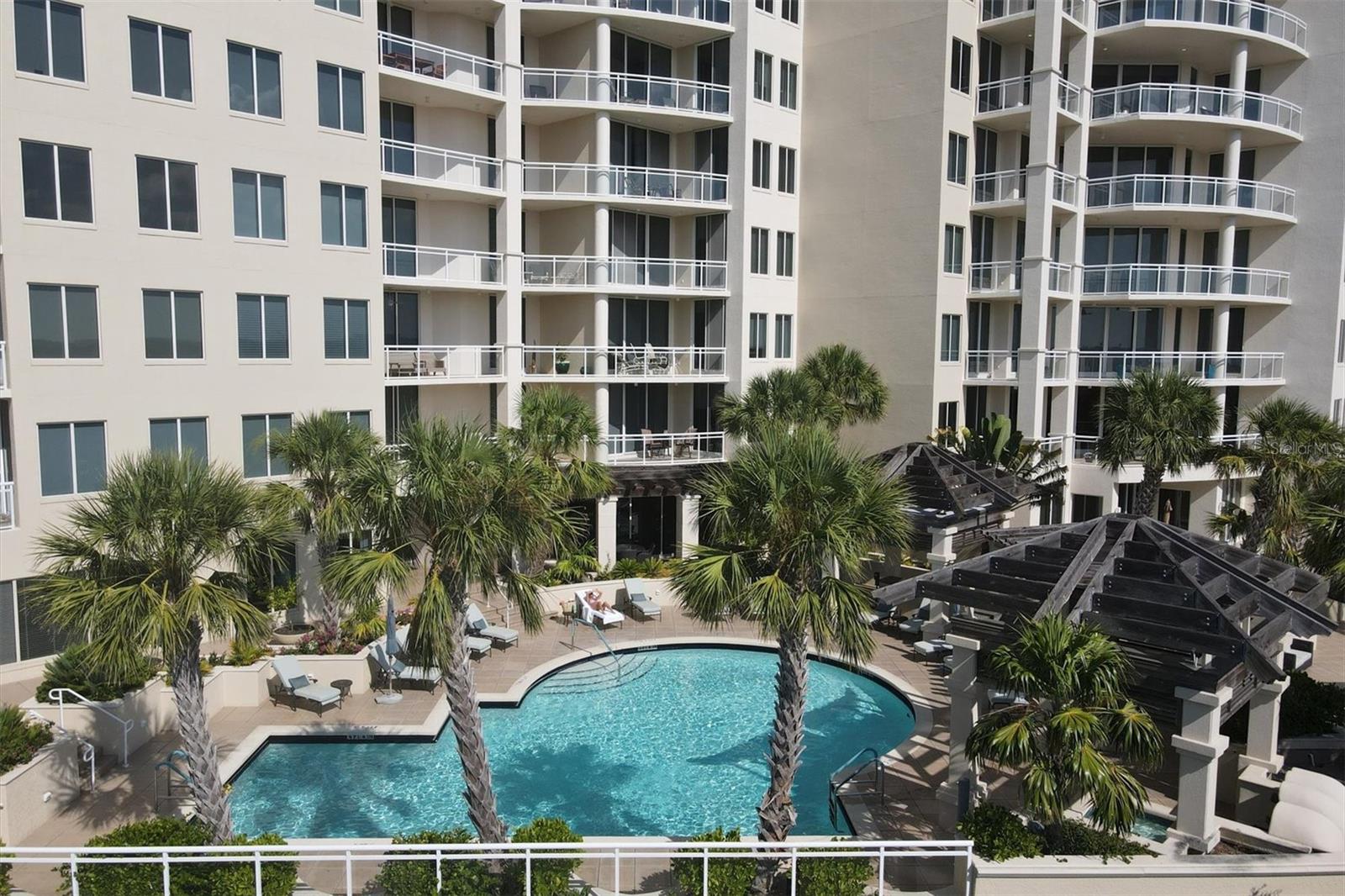 THE BEACH RESIDENCES - Residential