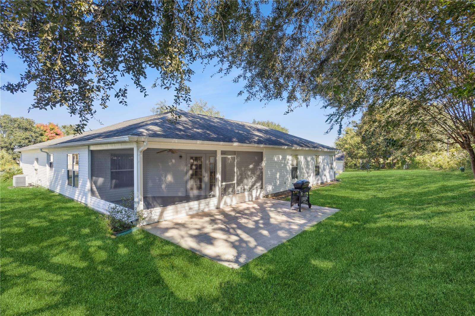 4936 SAWGRASS LAKE CIRCLE