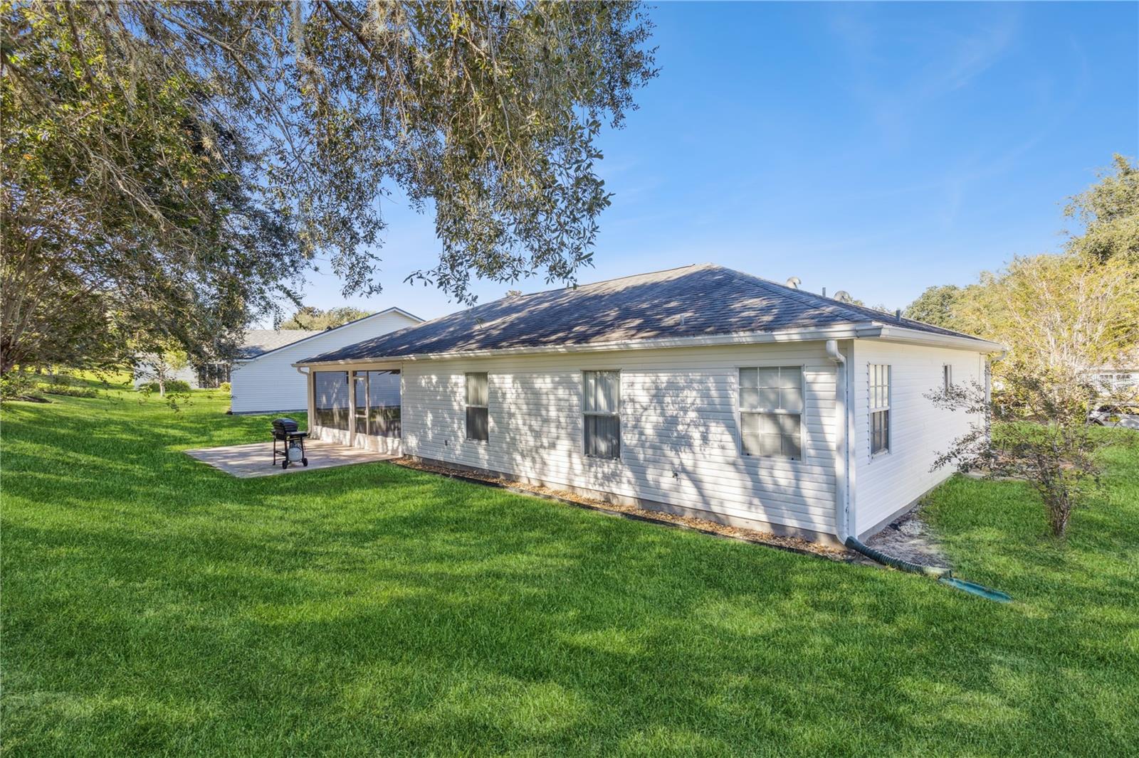 4936 SAWGRASS LAKE CIRCLE