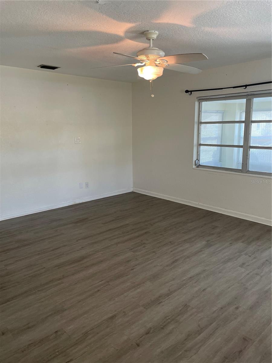 SUN RAY HOMES - Residential