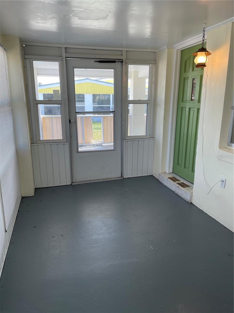 SUN RAY HOMES - Residential