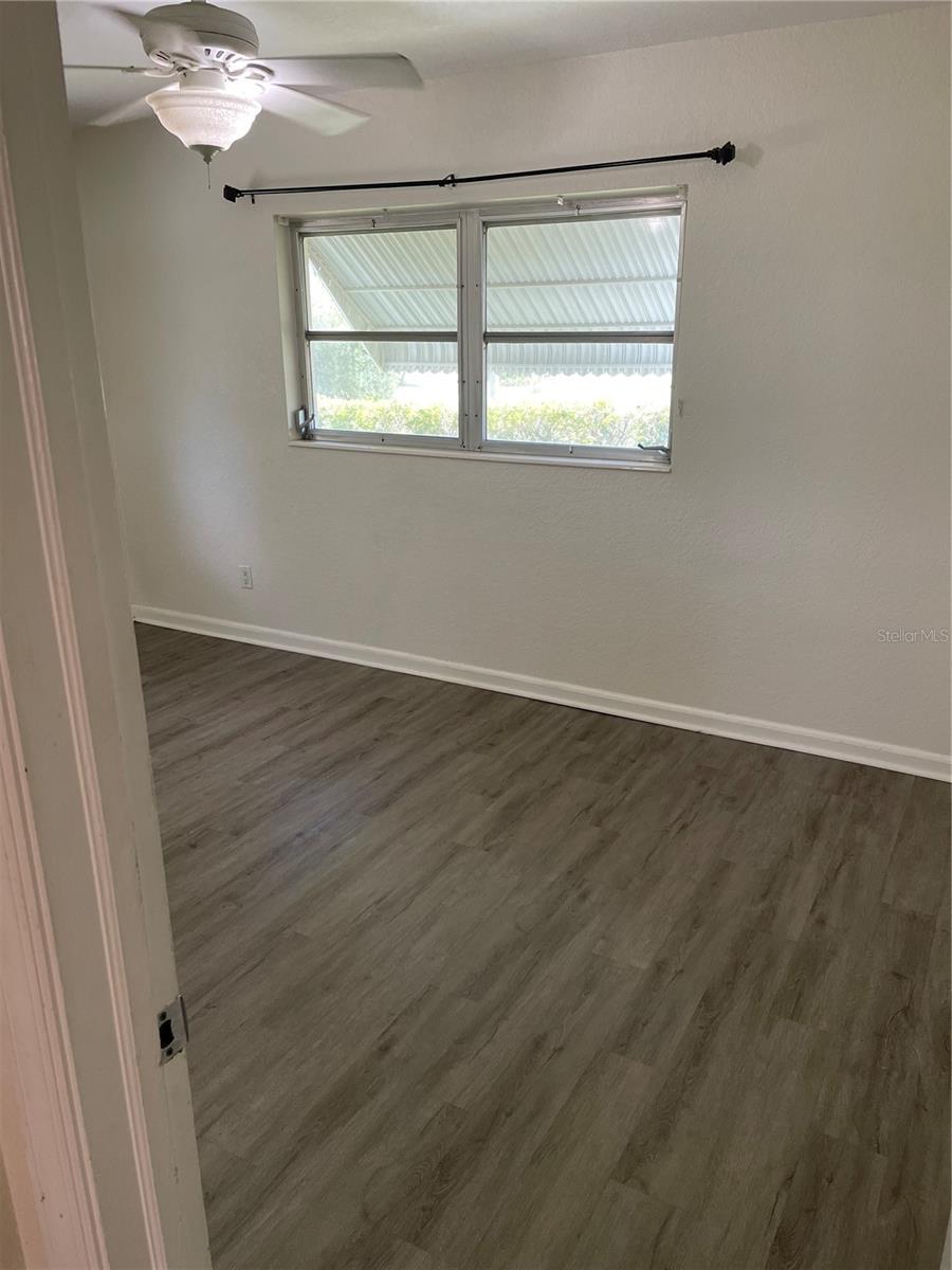 SUN RAY HOMES - Residential