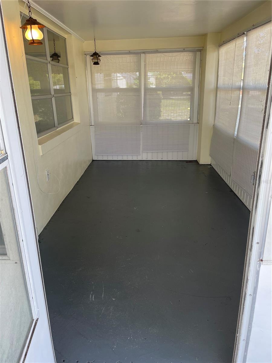 SUN RAY HOMES - Residential