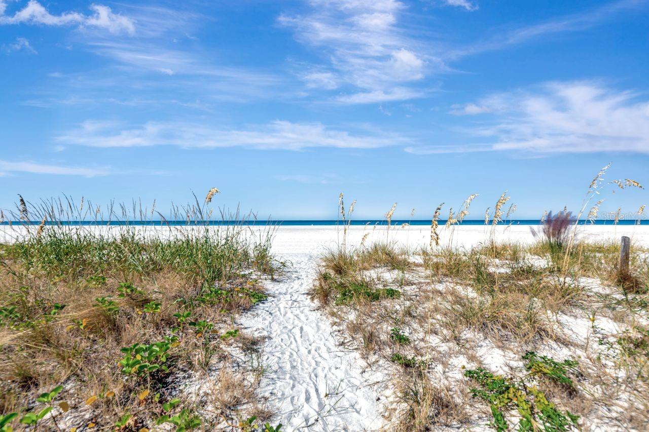 UTOPIA CONDO - Residential