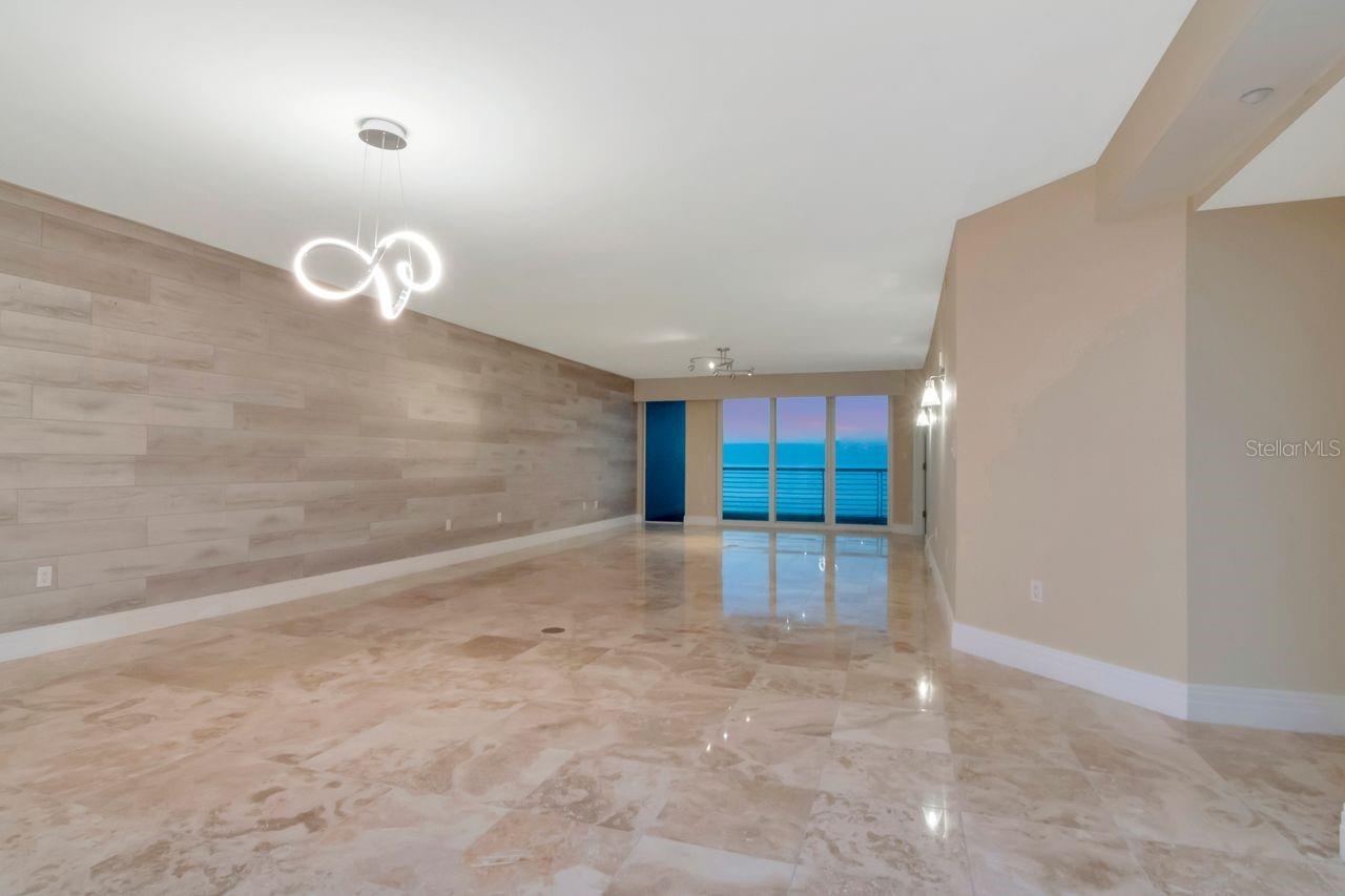 UTOPIA CONDO - Residential