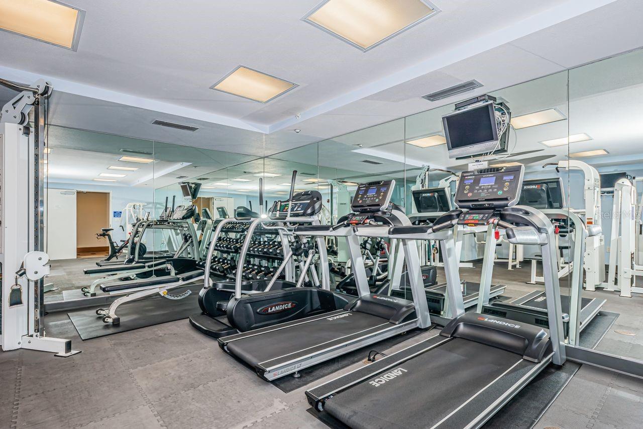 UTOPIA CONDO - Residential