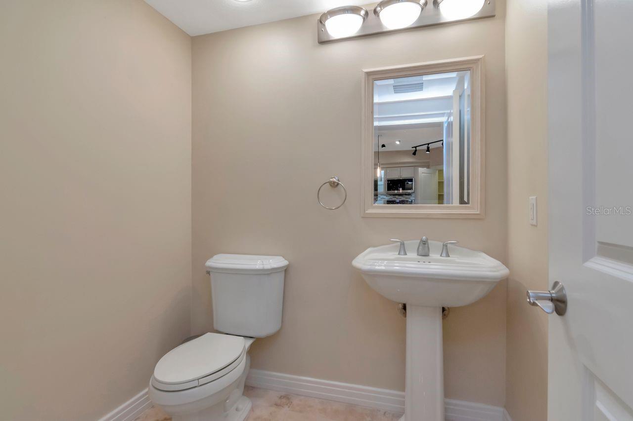 UTOPIA CONDO - Residential