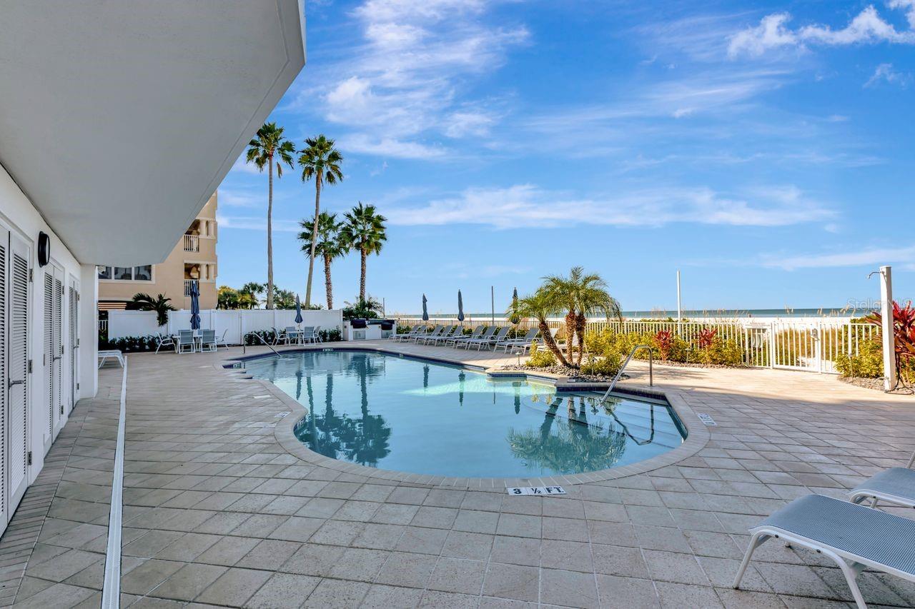 UTOPIA CONDO - Residential