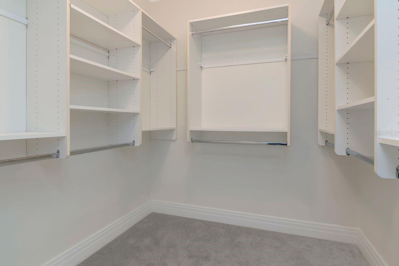 UTOPIA CONDO - Residential