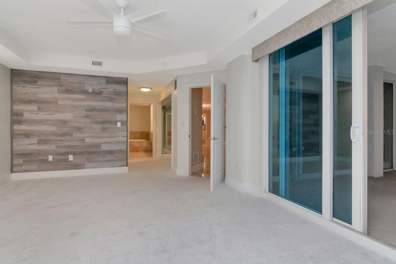 UTOPIA CONDO - Residential