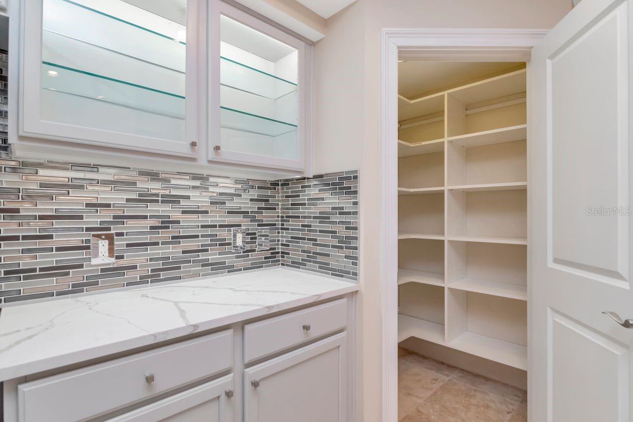 UTOPIA CONDO - Residential