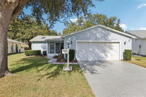 Photo of 721 Heathrow Avenue, The Villages, FL 32159 (MLS # G5107401)