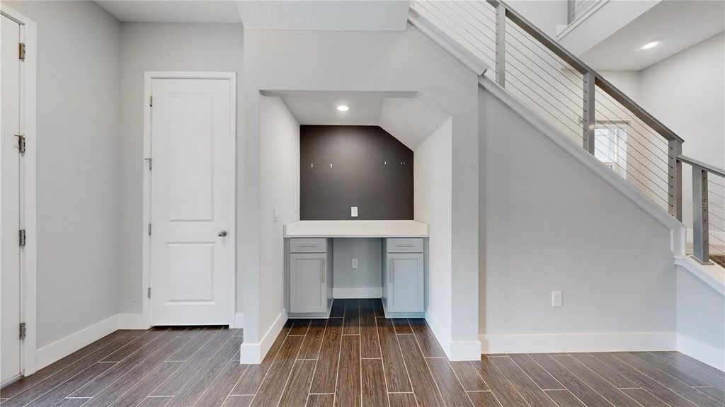 Photo of 7885 Berkshire Oak Alley, Windermere, FL 34786 (MLS # O6374875)