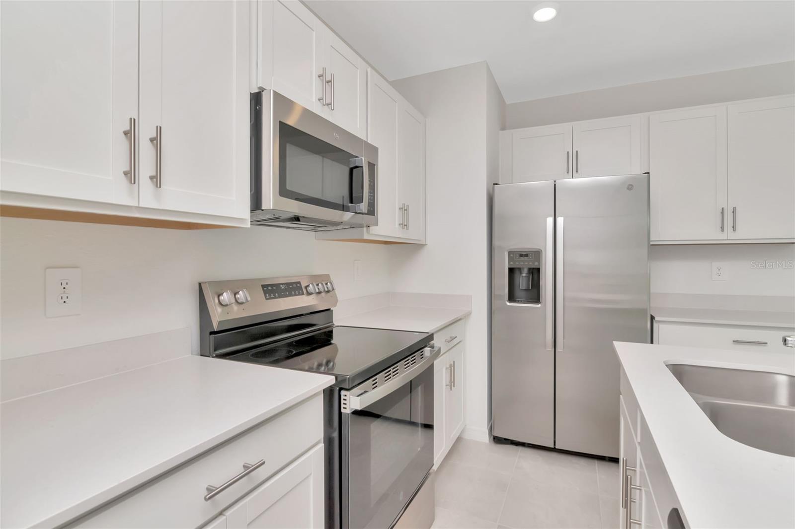 AURORA SUB - Residential Lease