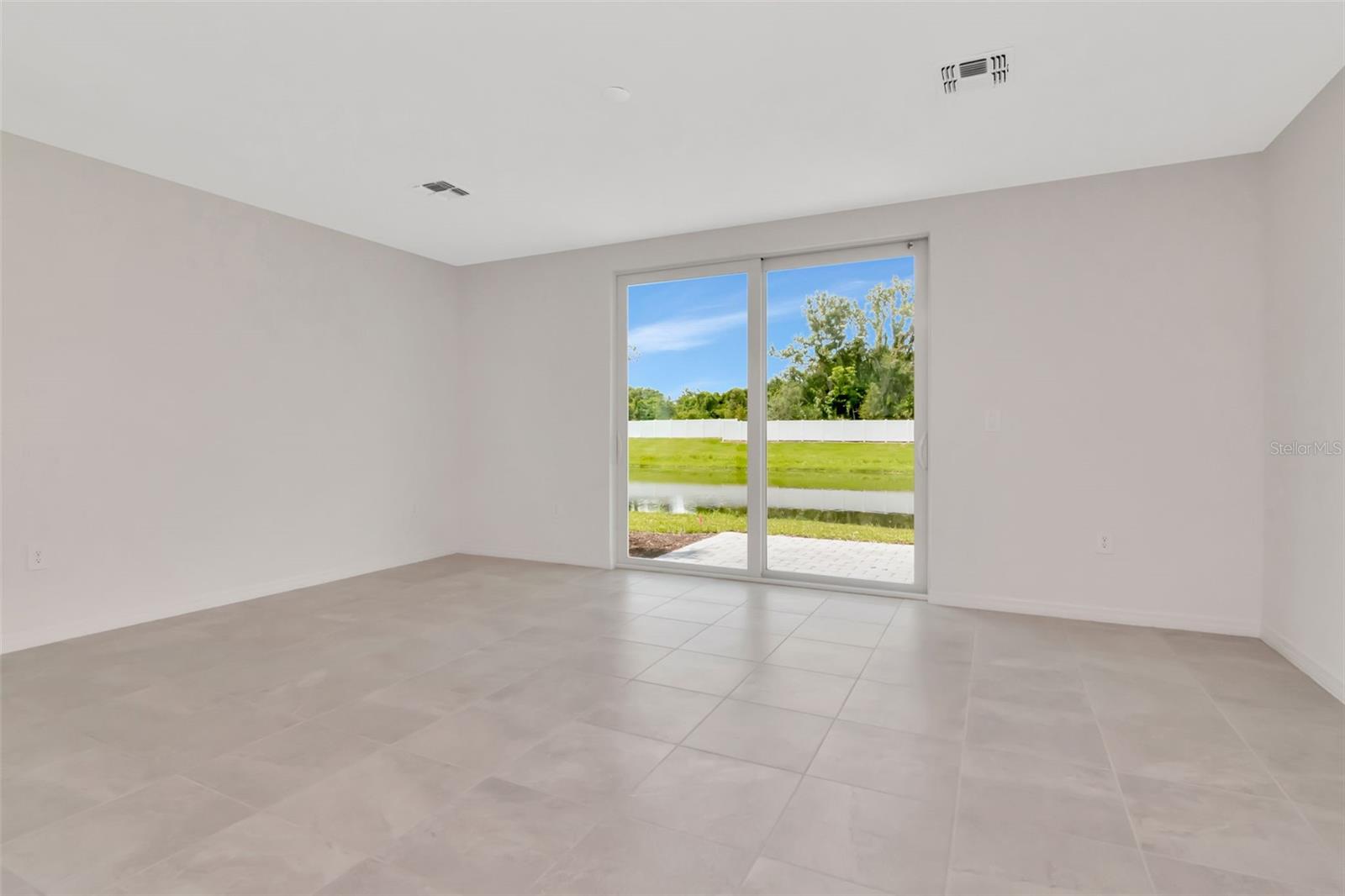 AURORA SUB - Residential Lease