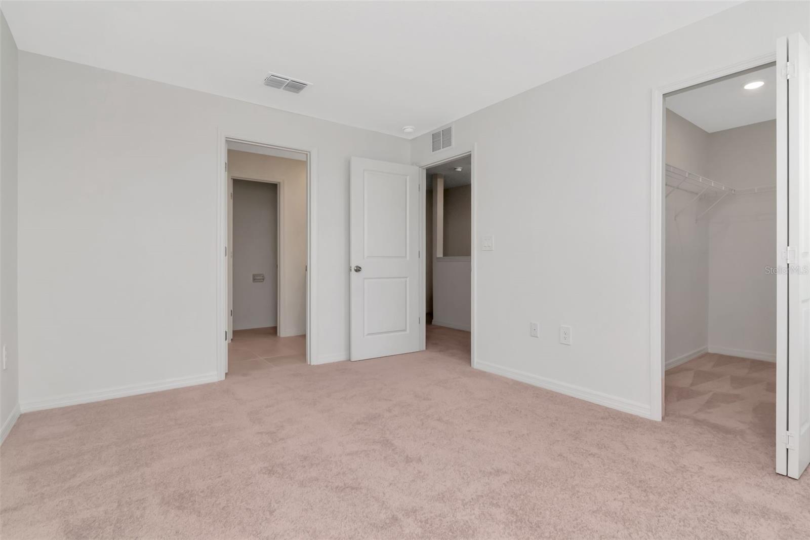 AURORA SUB - Residential Lease