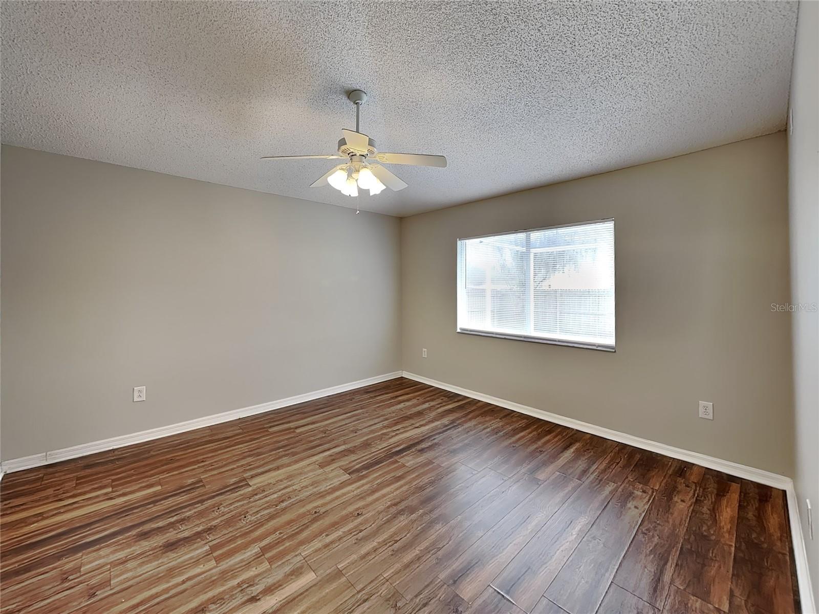 COUNTRY HILLS EAST UNIT NINE - Residential Lease