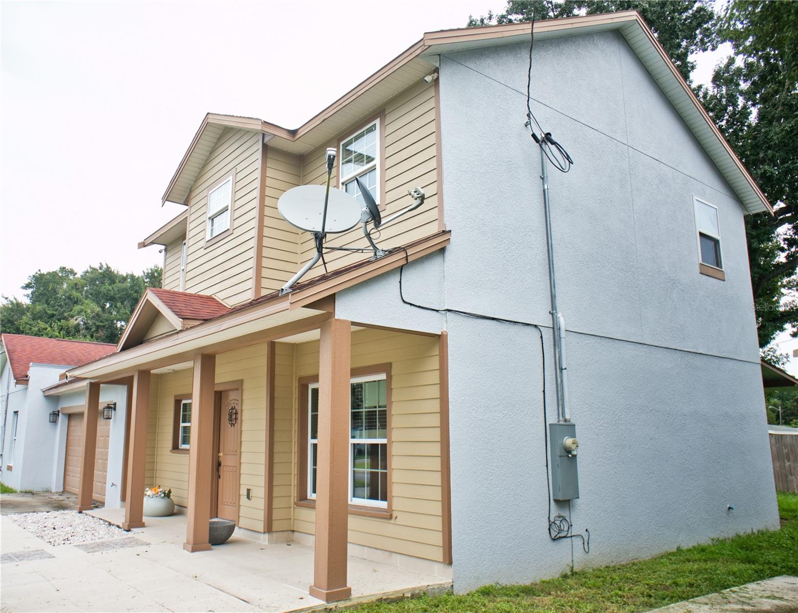 402 E MAPLE STREET