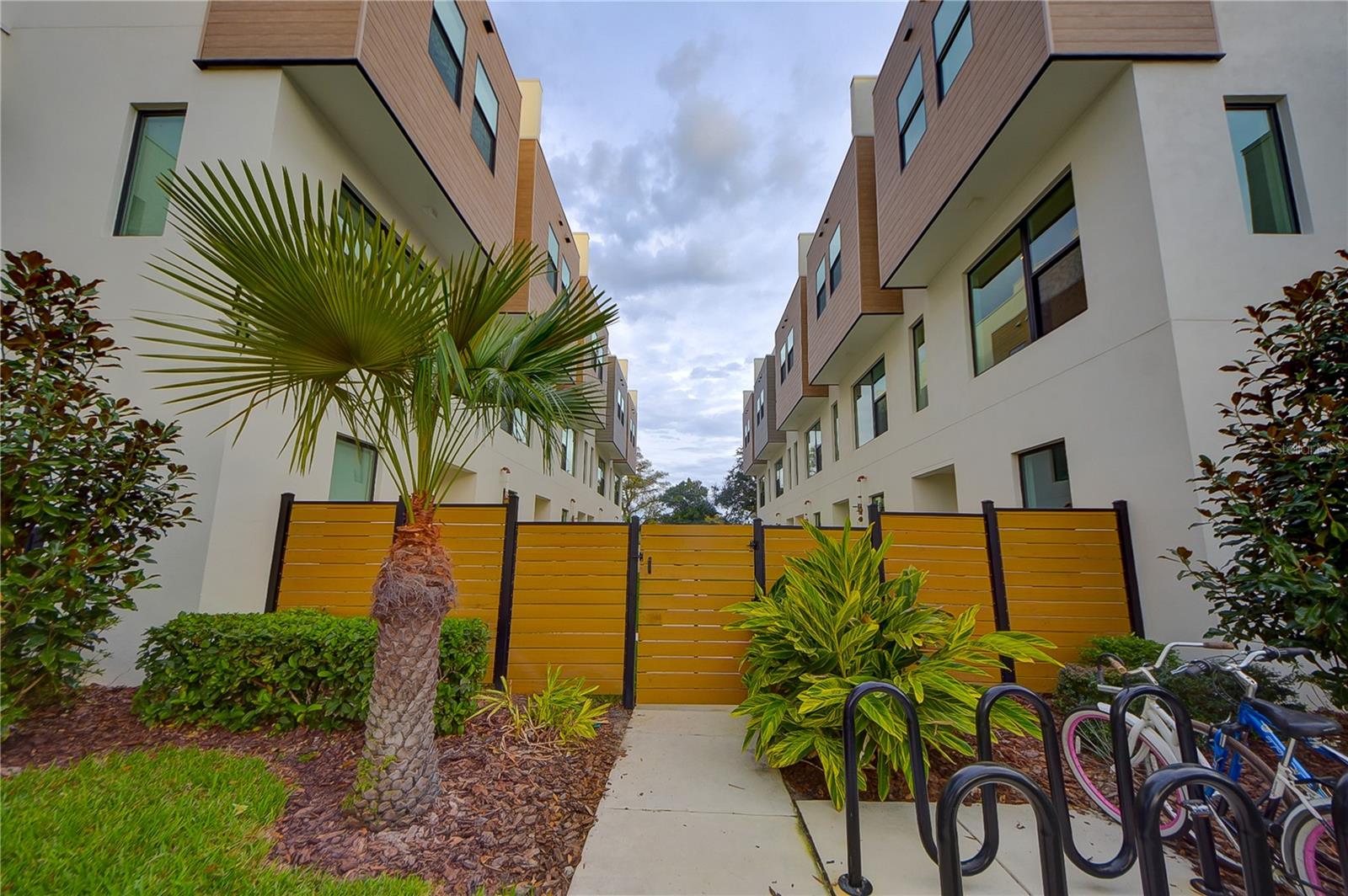 ALANTE TWNHMS - Residential