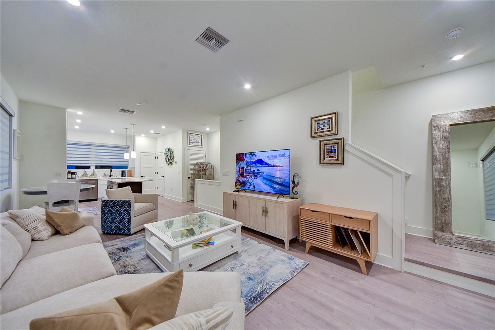 ALANTE TWNHMS - Residential