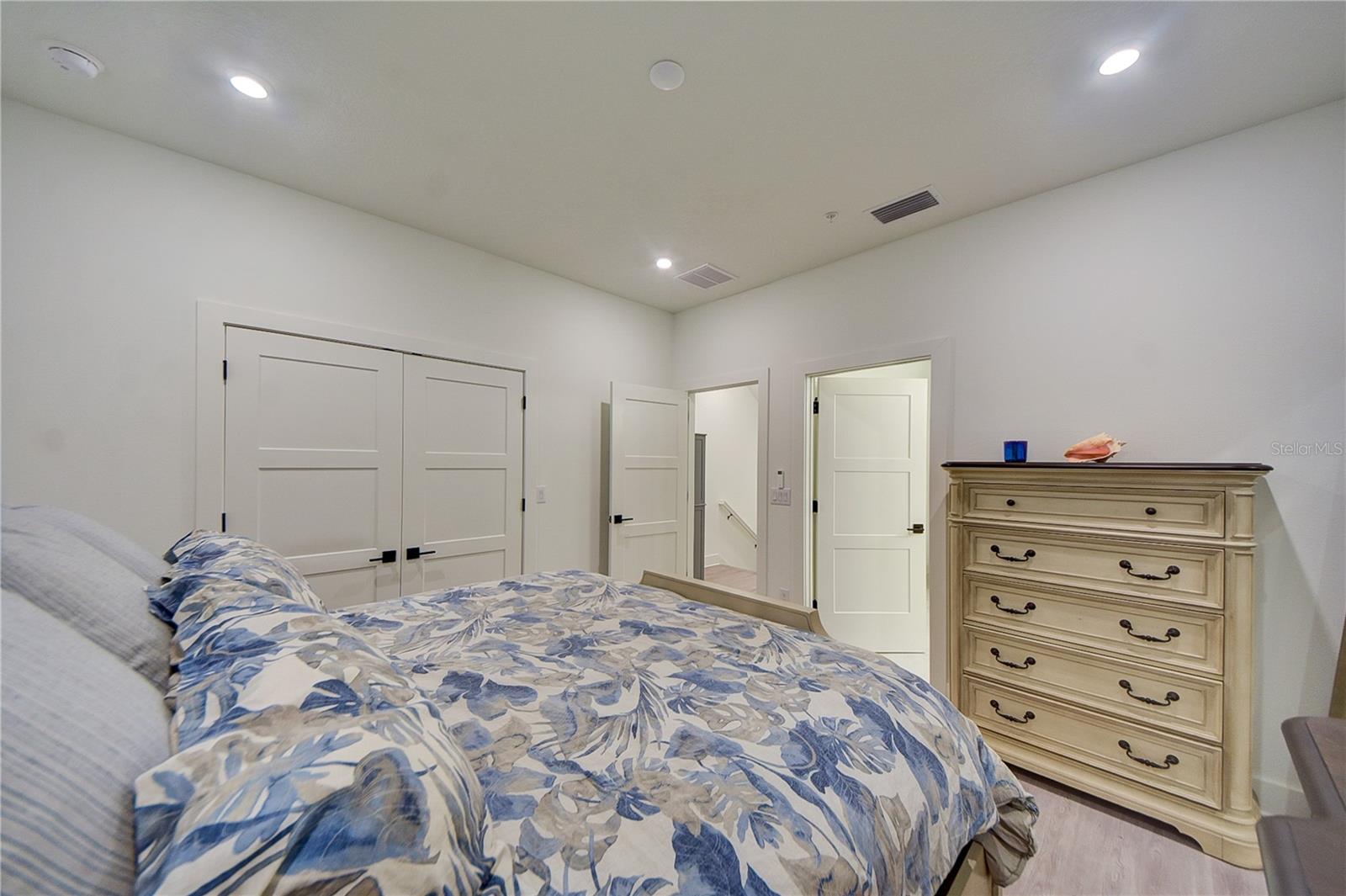 ALANTE TWNHMS - Residential