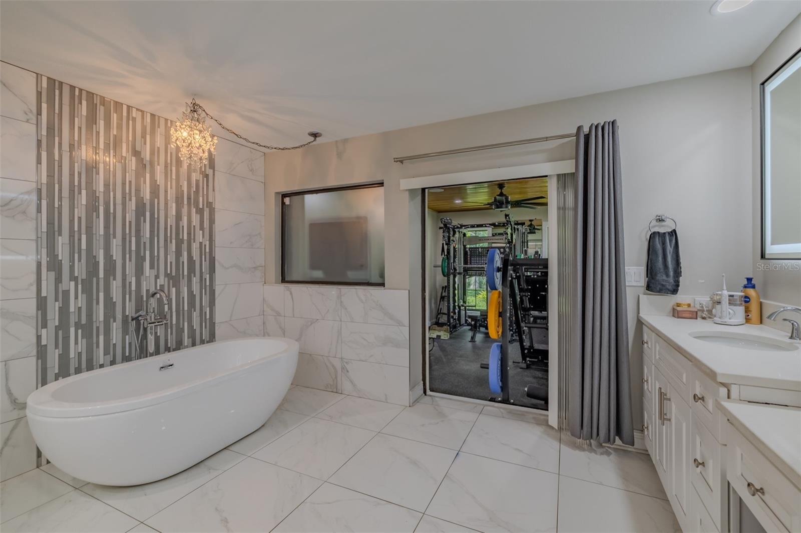 BARRINGTON OAKS EAST - Residential