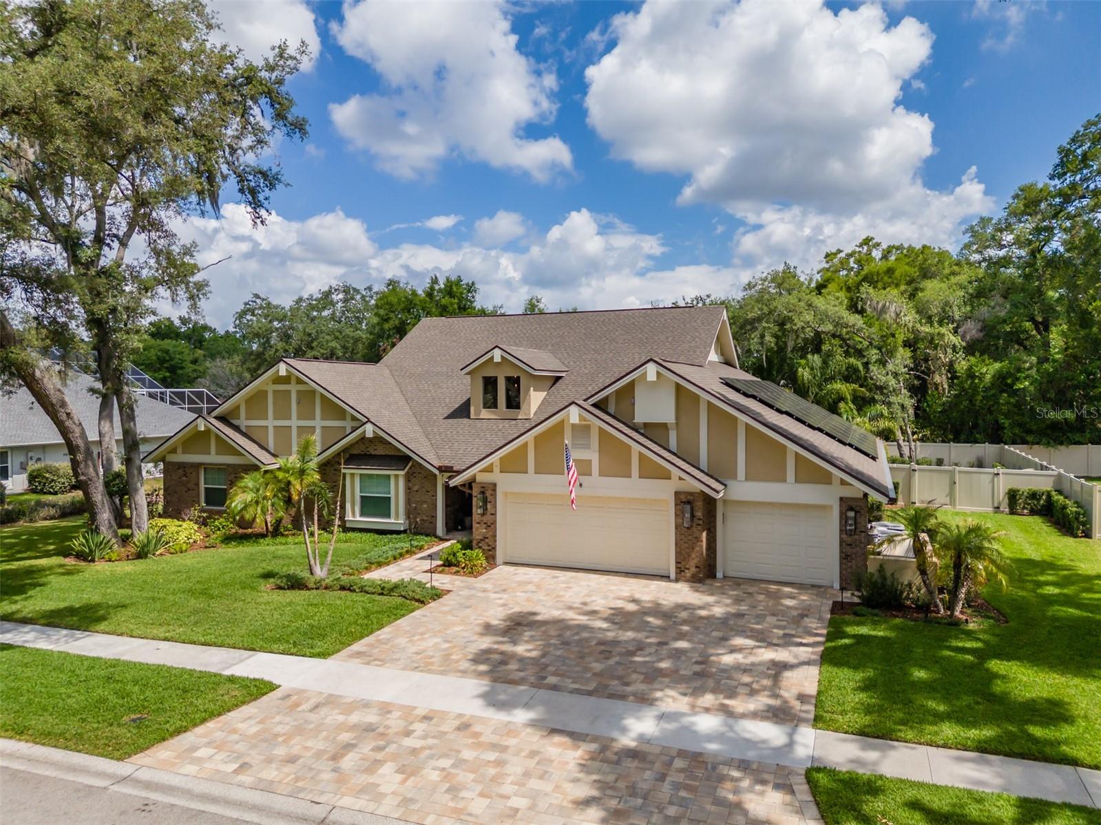 125 BARRINGTON DRIVE