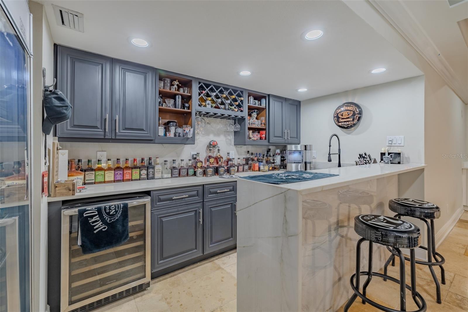 BARRINGTON OAKS EAST - Residential